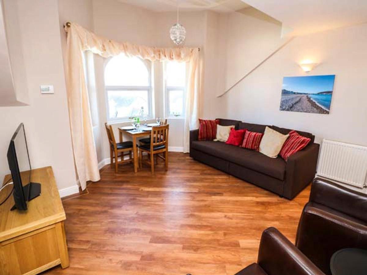 Royal Manor Park Apartment Llandudno Bagian luar foto