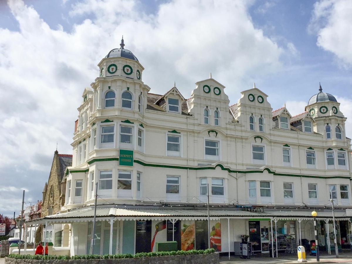 Royal Manor Park Apartment Llandudno Bagian luar foto